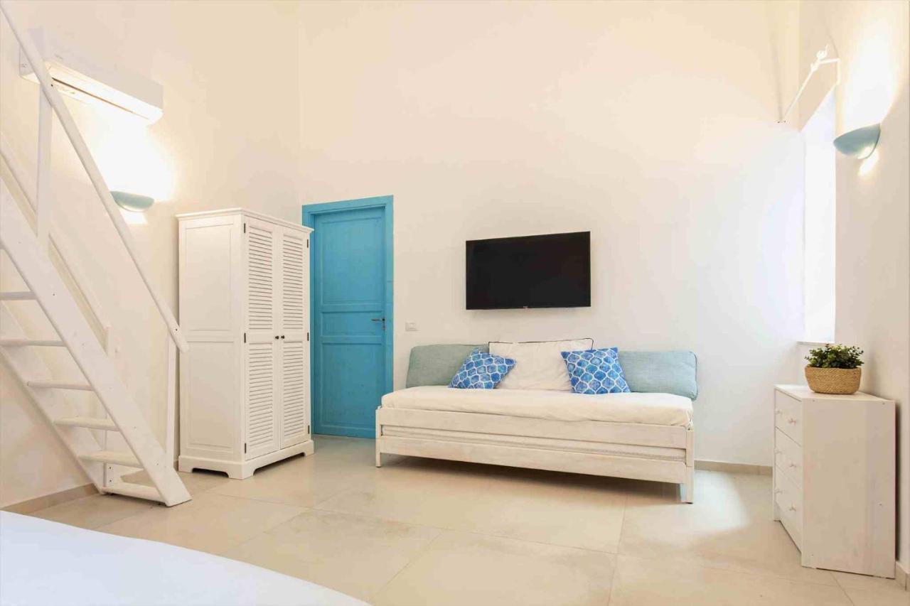 Ortigia Sunset Apartments - Xenia Sicily Villas Сиракуза Екстериор снимка